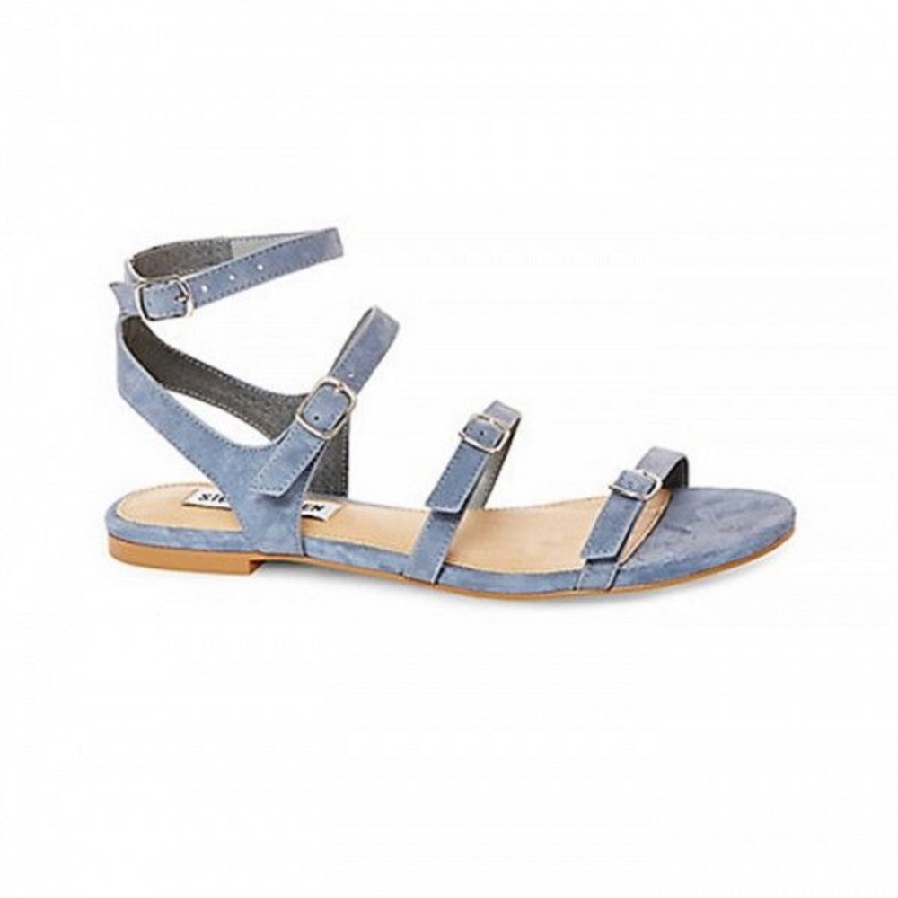 Steve Madden “Quuin” blue suede sandals